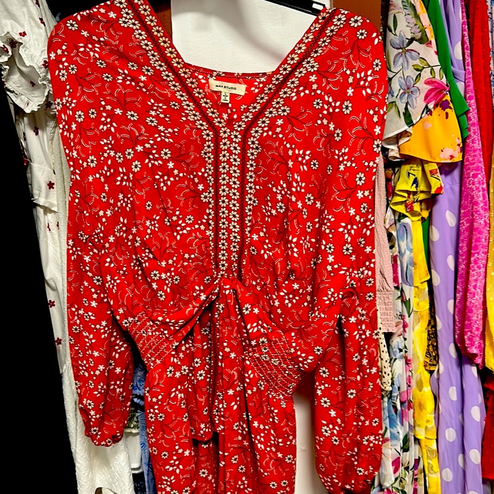 Max Studio size large red floral, top, long sleeve